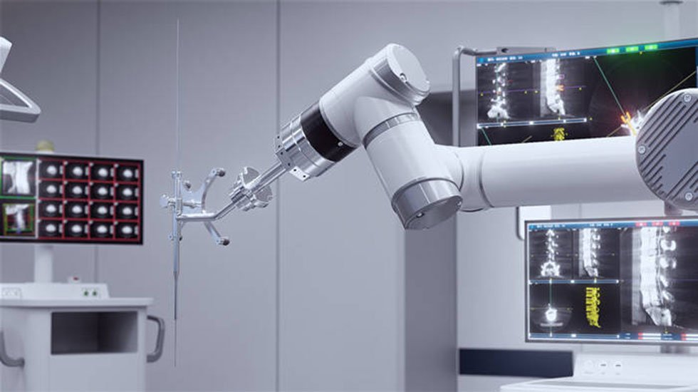 Is Spine Surgery Safer With Robotics? - Dr. Puneet Girdhar